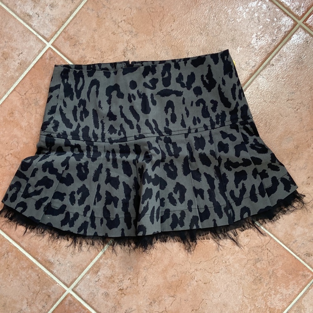 Harajuku Mini grey/black leopard print skirt 7/8